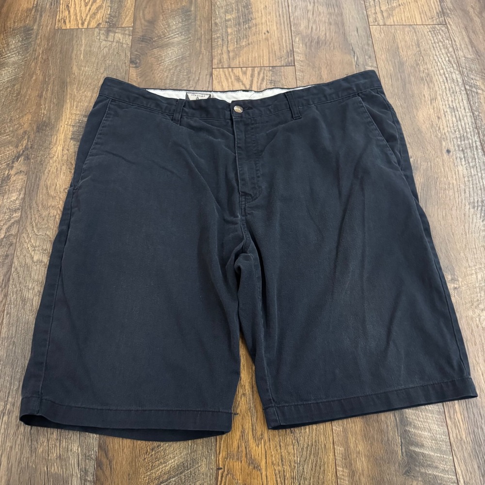 Volcom Corpo Class Mens Chino Shorts Black Size 38 Skate Casual Workwear